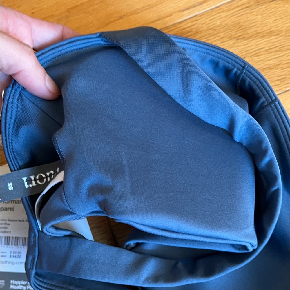 Vuori Set, Pool Blue bra and legging set. - Picture 7 of 9